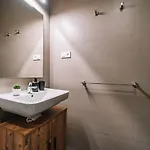 Ah Luxury Radnica شقة
